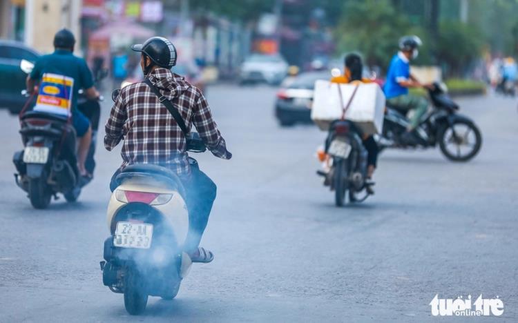 Motorbike emissions testing in Hanoi, Ho Chi Minh City delayed by 6 months