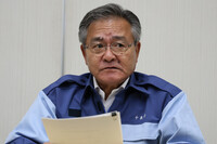 Toshima Mayor Genichiro Kubo speaks at a press conference at an office in the city of Kagoshima on Thursday.